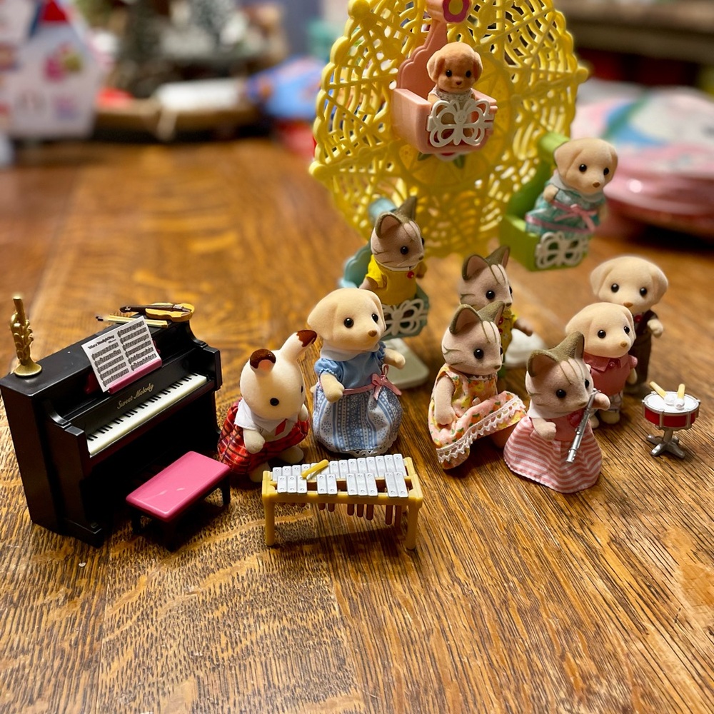 Calico Critters Musical Playset with Accessories
